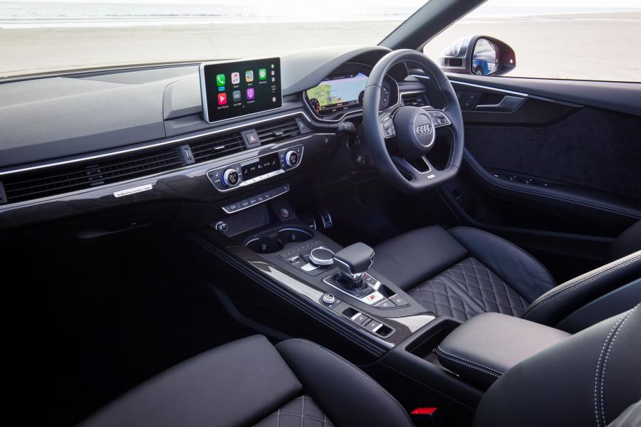 Интерьер Audi S5 Cabriolet 2017 года  (AU) (фото 9 из 23)